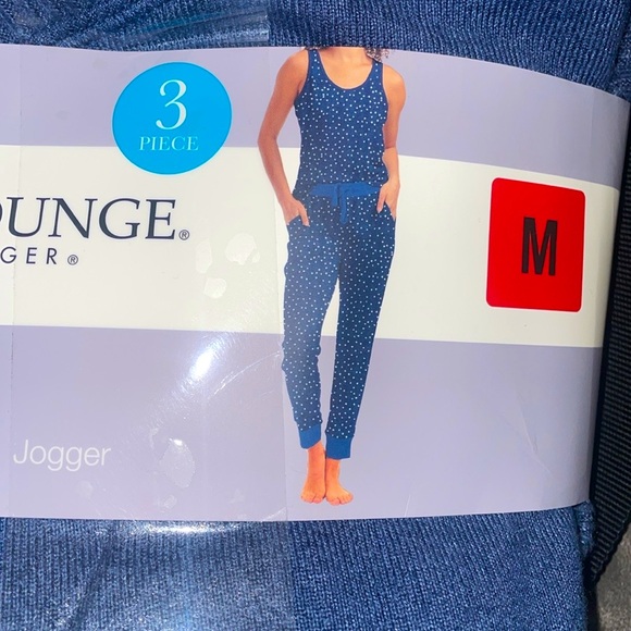 3 Piece Longue Set. Long sleeve tee, tank top and jogger. New. Size M. - Picture 4 of 4